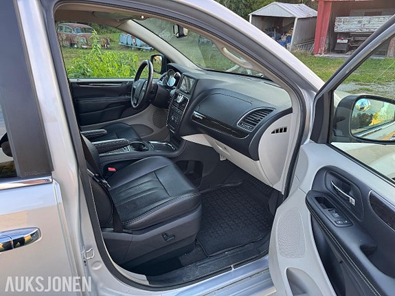 Chrysler Grand Voyager 18 of 30