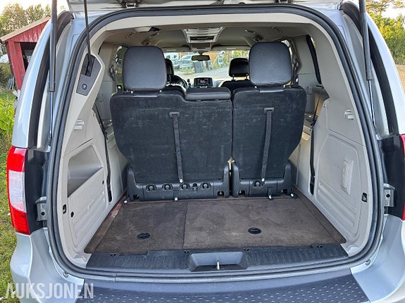 Chrysler Grand Voyager 23 of 30