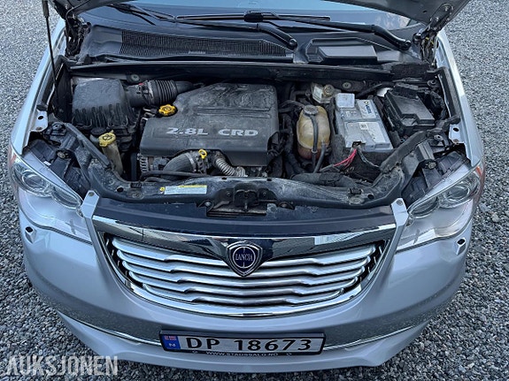 Chrysler Grand Voyager 9 of 30