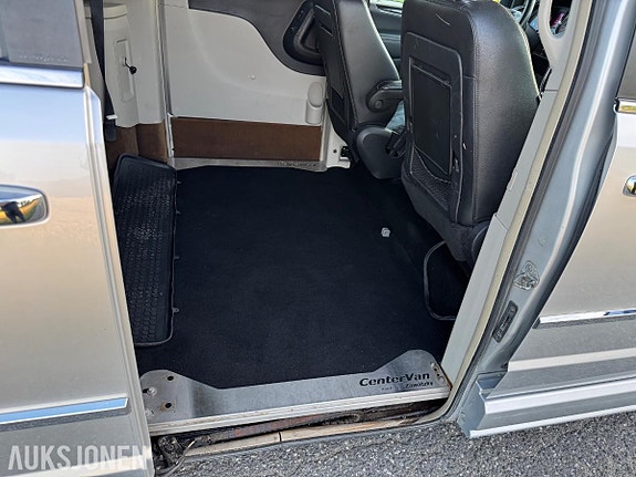 Chrysler Grand Voyager 19 of 30