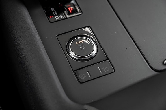 Land Rover Discovery 24 of 30