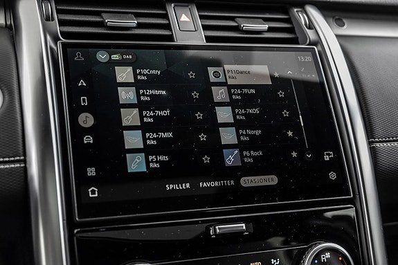 Land Rover Discovery 28 of 30