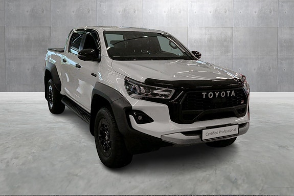 Toyota HiLux 7 of 22