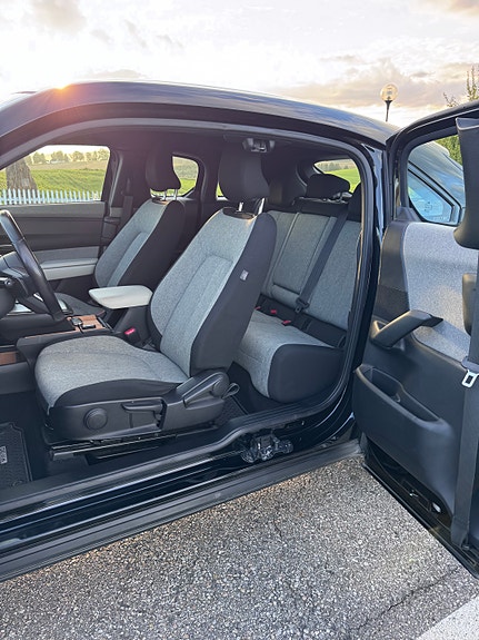 Mazda MX-30 7 of 12
