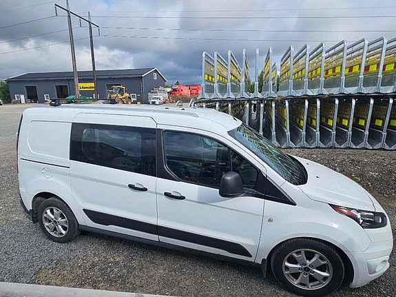 Ford Transit Connect 4 of 10