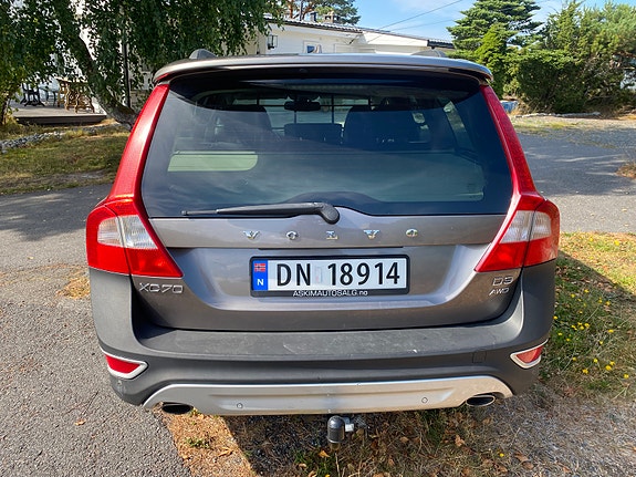 Volvo XC70 12 of 30