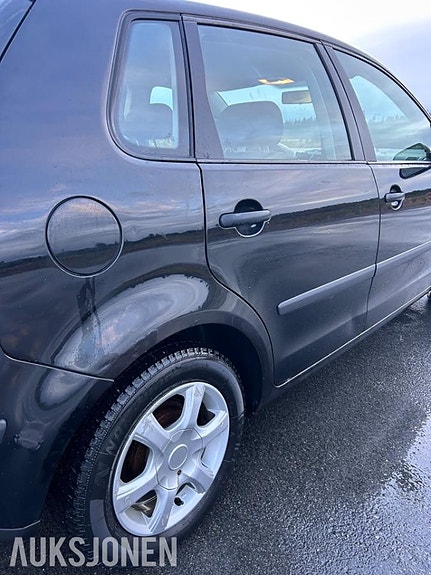 Volkswagen Polo 4 of 30