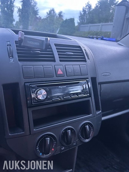 Volkswagen Polo 29 of 30