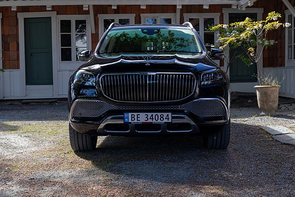 Mercedes-Benz GLS600 5 of 30