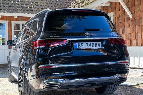 Mercedes-Benz GLS600 11 of 30