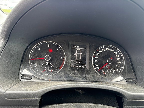 Volkswagen Caddy Maxi 27 of 30