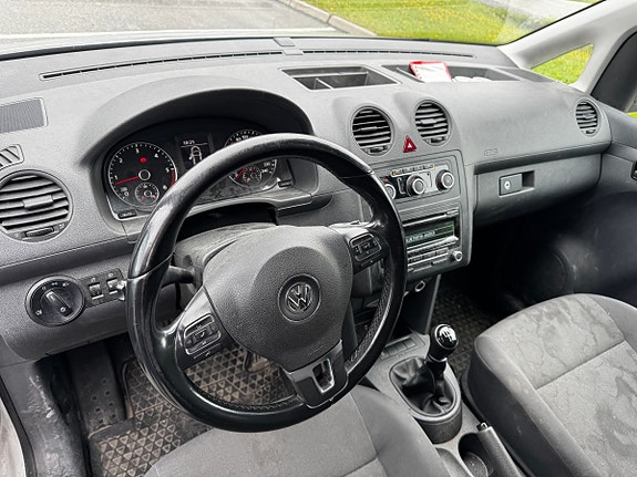 Volkswagen Caddy Maxi 26 of 30