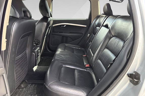 Volvo XC70 16 of 17