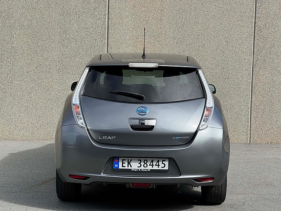 Nissan Leaf 5 of 20