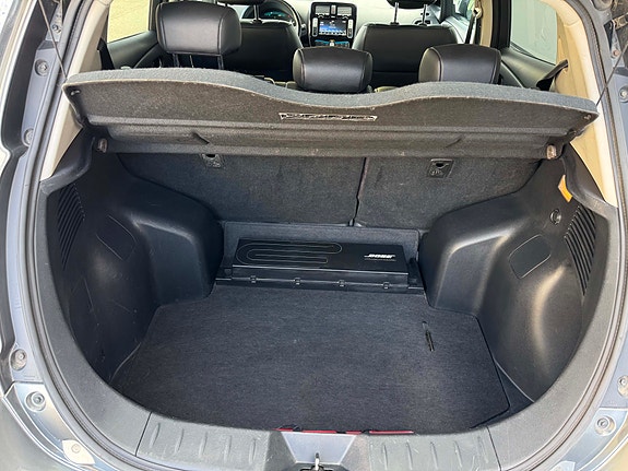 Nissan Leaf 17 of 20
