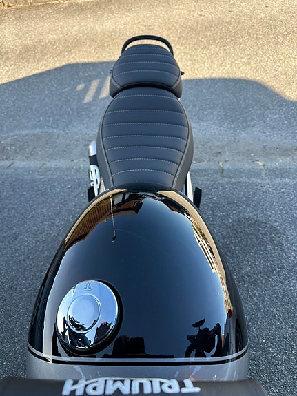 Triumph Scrambler 400 X 4 of 8