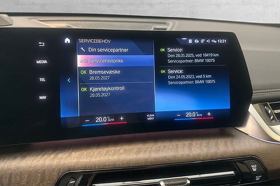 BMW iX1 17 of 23