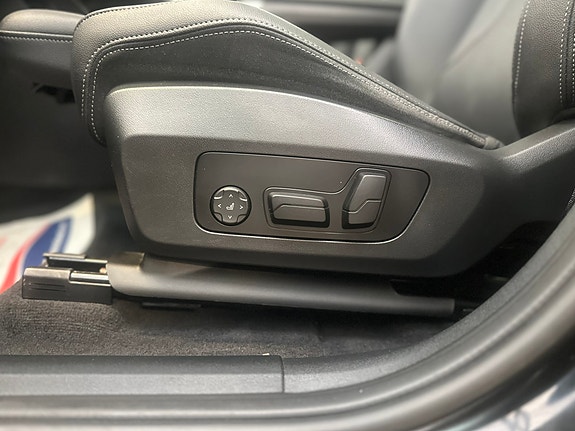 BMW iX1 13 of 23