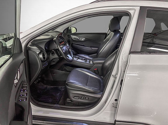 Hyundai Kona 10 of 28