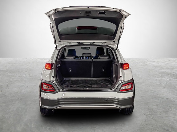 Hyundai Kona 24 of 28