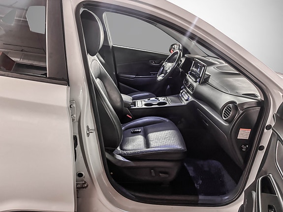 Hyundai Kona 19 of 28