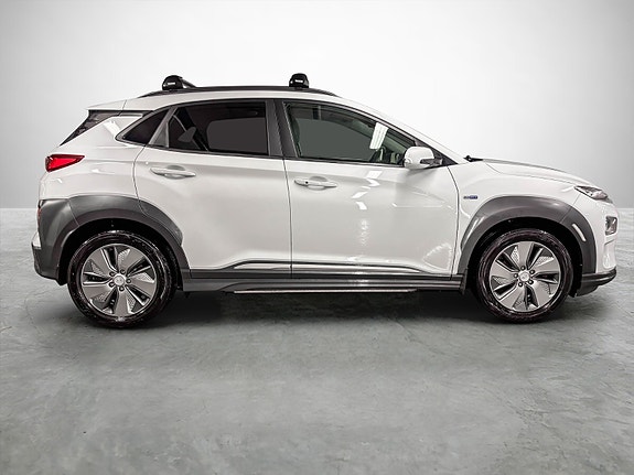 Hyundai Kona 6 of 28