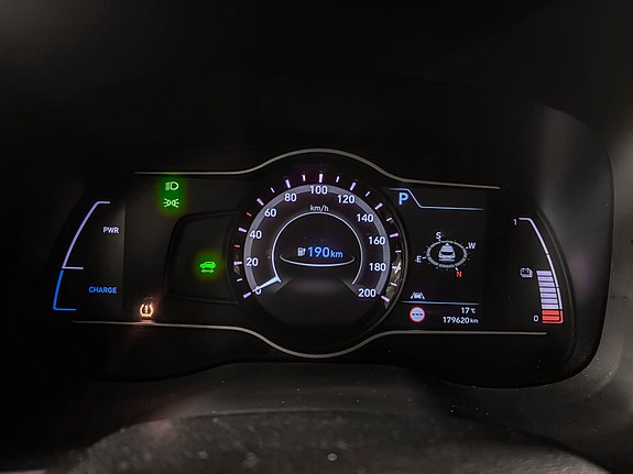 Hyundai Kona 13 of 28
