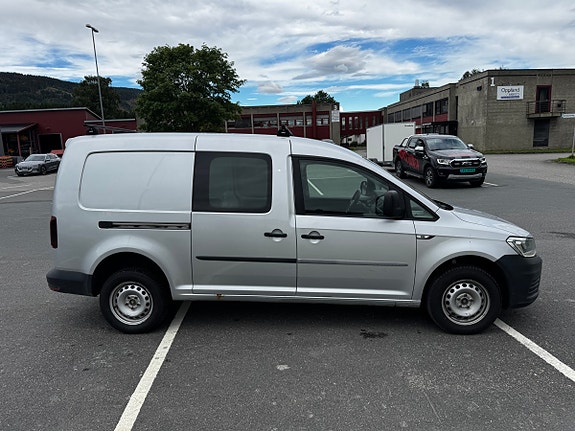 Volkswagen Caddy Maxi 4 of 30