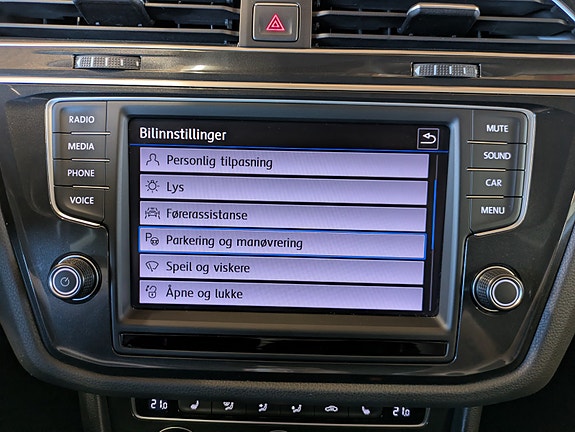 Volkswagen Tiguan 30 of 30