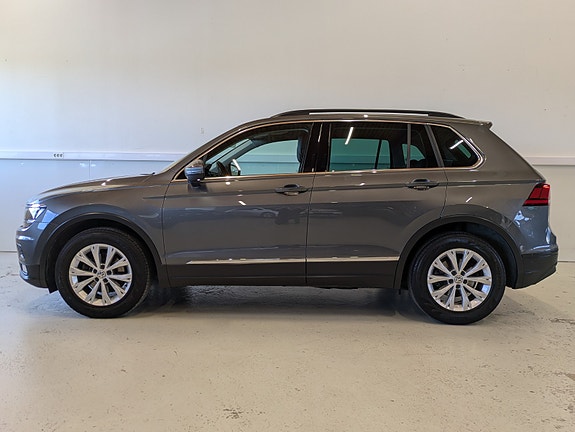Volkswagen Tiguan 9 of 30