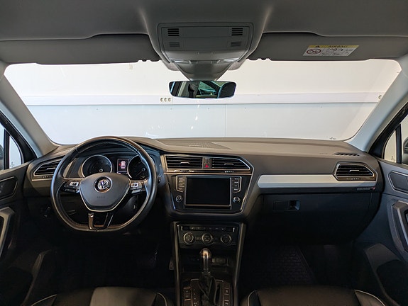 Volkswagen Tiguan 16 of 30