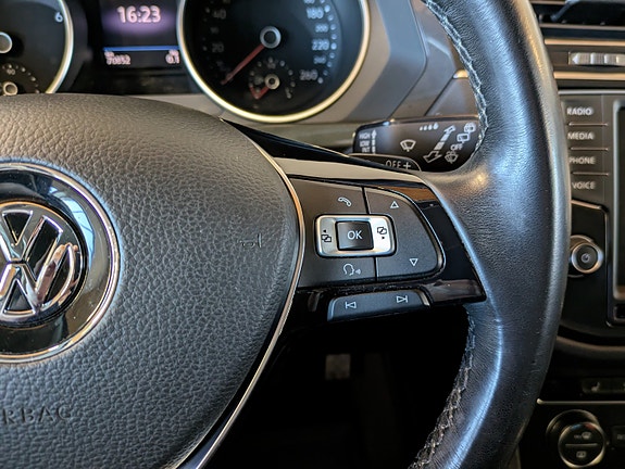 Volkswagen Tiguan 21 of 30