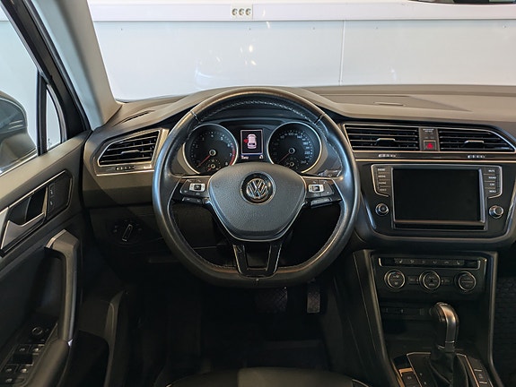 Volkswagen Tiguan 19 of 30