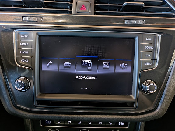 Volkswagen Tiguan 28 of 30