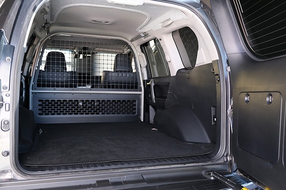 Toyota Land Cruiser 30 of 30