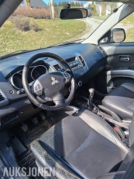 Mitsubishi Outlander 5 of 5