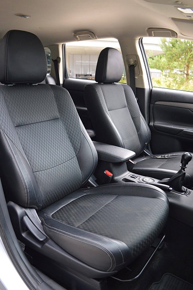 Mitsubishi Outlander 19 of 26