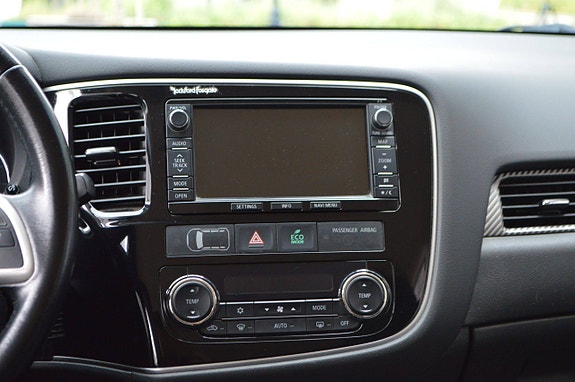 Mitsubishi Outlander 17 of 26