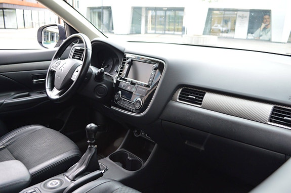 Mitsubishi Outlander 20 of 26