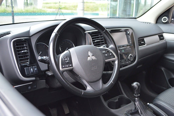 Mitsubishi Outlander 21 of 26