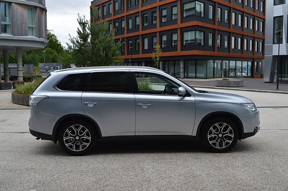 Mitsubishi Outlander 10 of 26