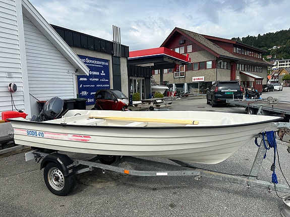 Siddis 410 med Yamaha F9.9HMHL(15) + henger 6 of 7