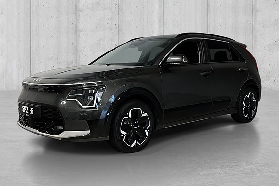 Kia Niro 2 of 17