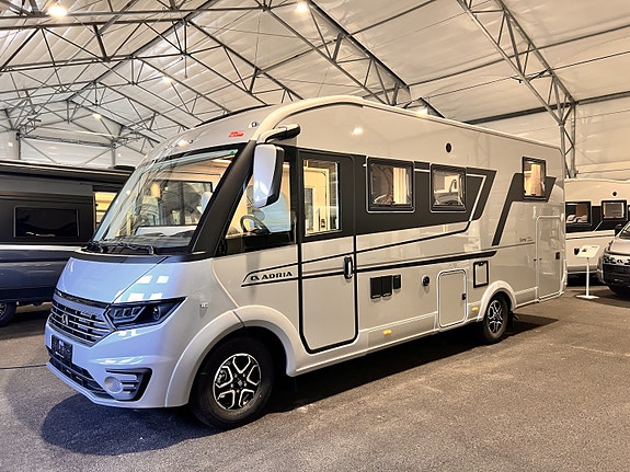 Adria SONIC SUPREME 700 DL - MultiJet3 180HP  44H 2 of 30