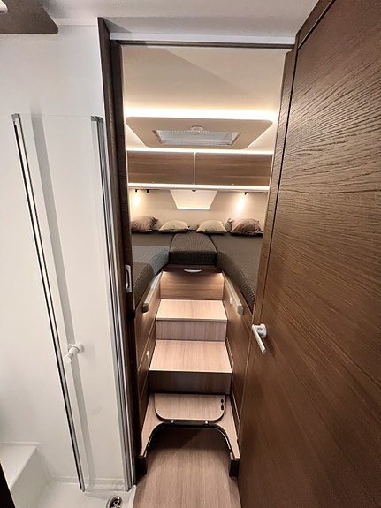 Adria SONIC SUPREME 700 DL - MultiJet3 180HP  44H 26 of 30