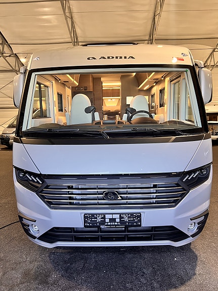 Adria SONIC SUPREME 700 DL - MultiJet3 180HP  44H 5 of 30