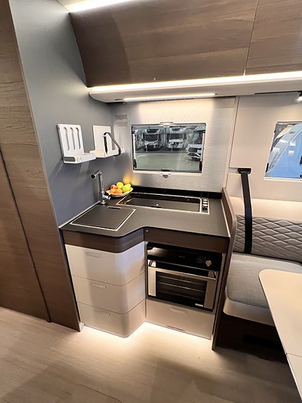 Adria SONIC SUPREME 700 DL - MultiJet3 180HP  44H 15 of 30