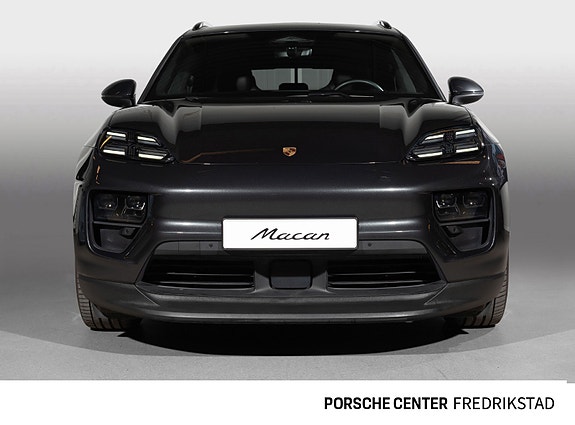 Porsche Macan 8 of 30