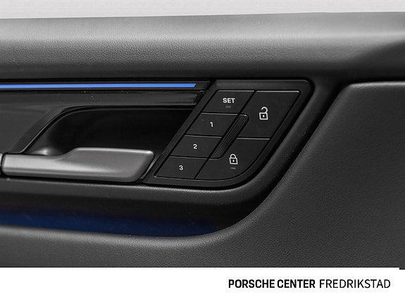 Porsche Macan 28 of 30