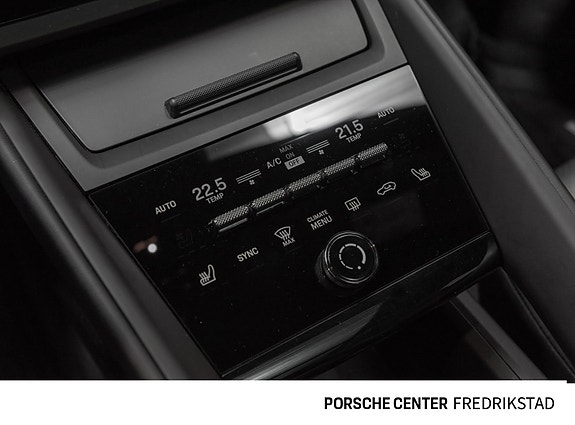 Porsche Macan 19 of 30